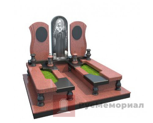 Мемориальный комплекс kom 82
